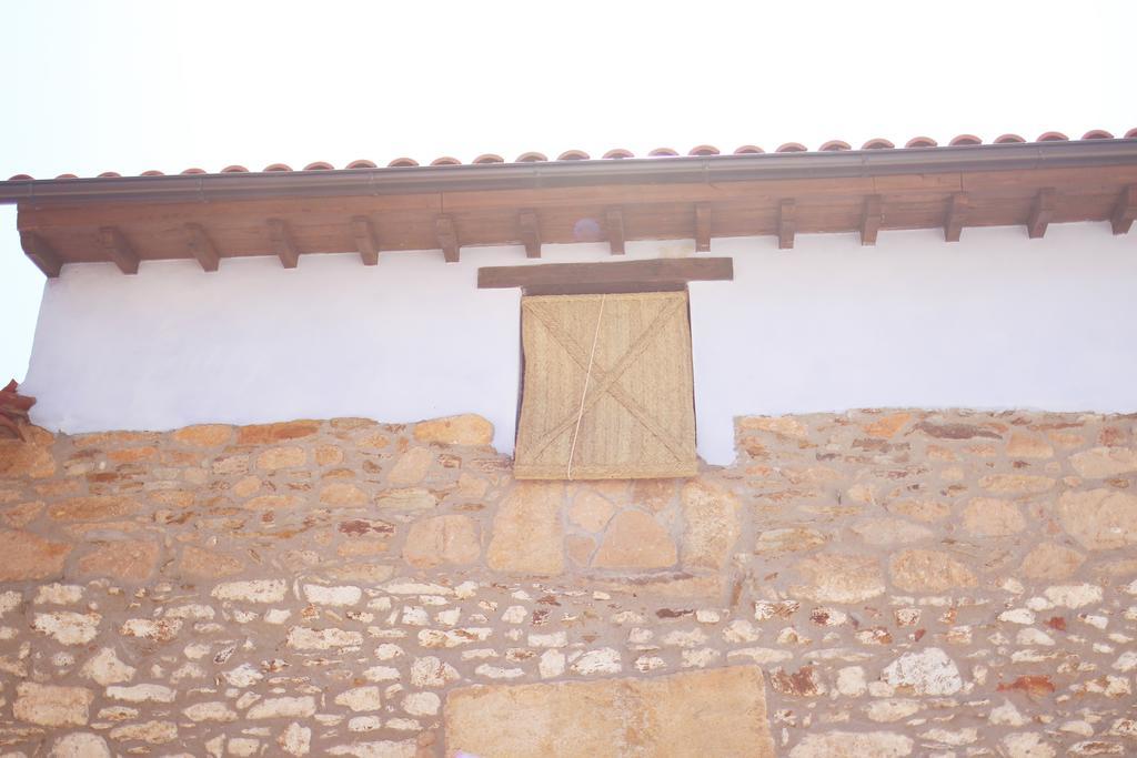 La Grulla Dorada Konuk evi Perales del Puerto Dış mekan fotoğraf